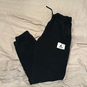 NWOT Nike Air jordan fleece pants